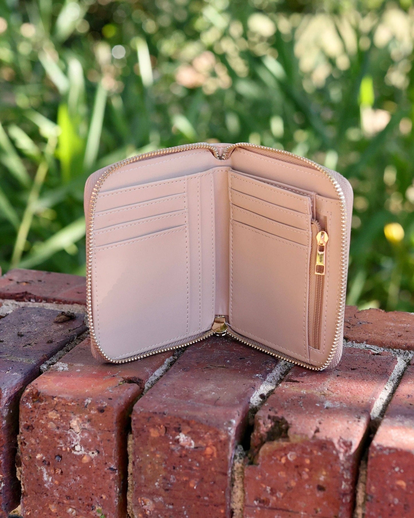 Blakely Wallet Gold Shimmer: Default