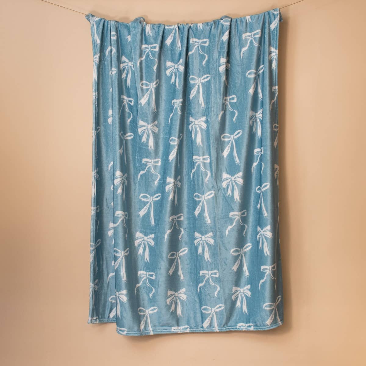 Hannah Bow Throw   Light Blue   50x60