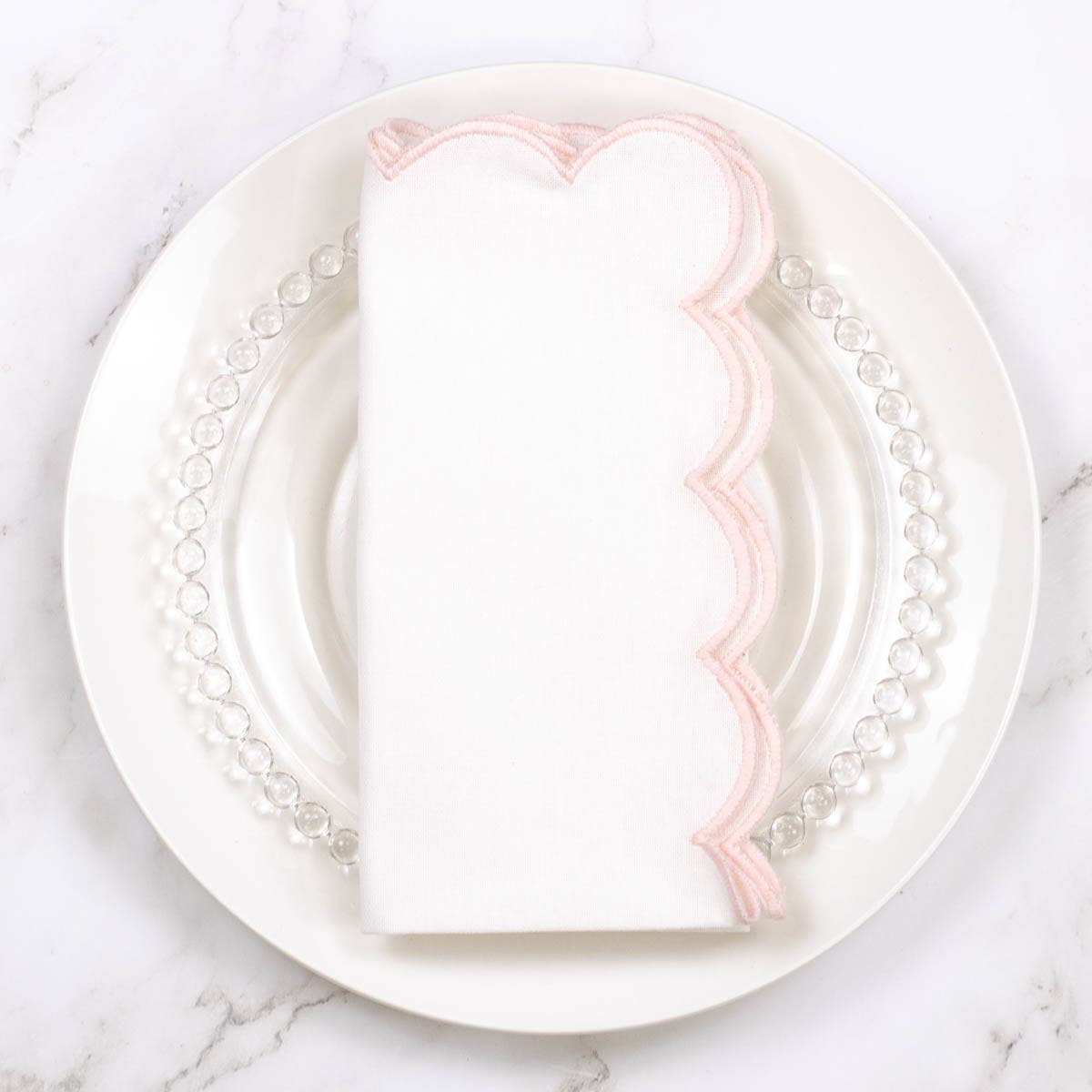 Scallop Napkin    White/Pink   18x18