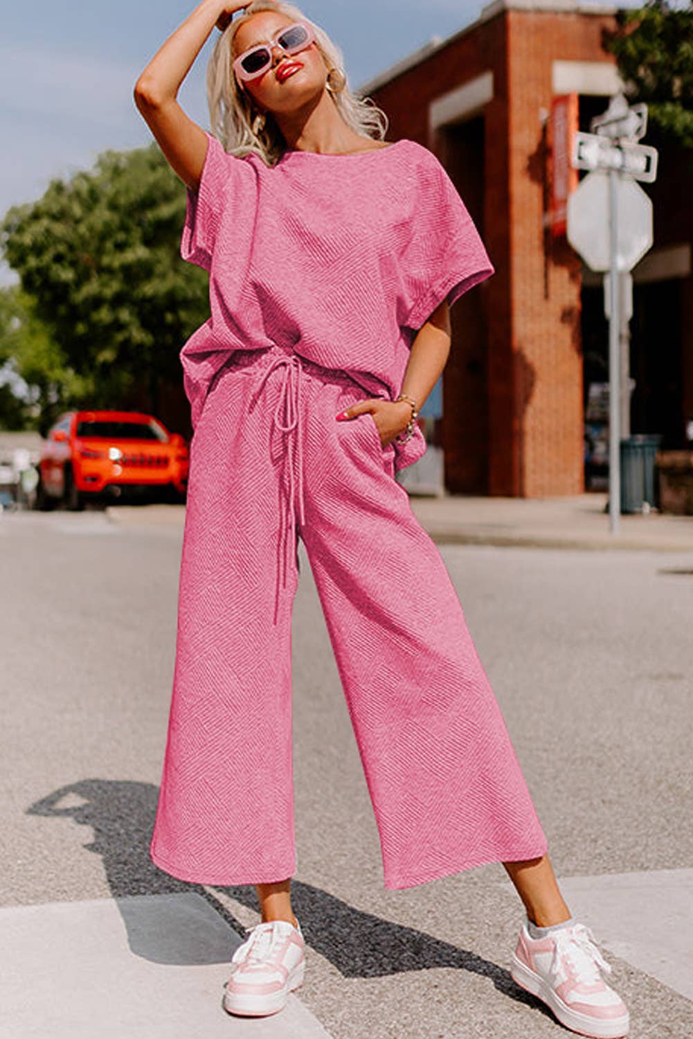 Pink Textured Loose Fit Shirt and Drawstring Pants Set: Strawberry Pink