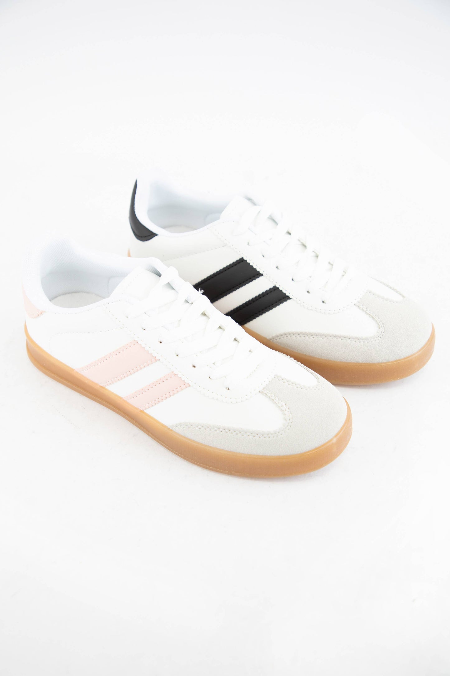 DEER-09 COLORFUL SUEDE SNEAKERS: WHITE RED / B18