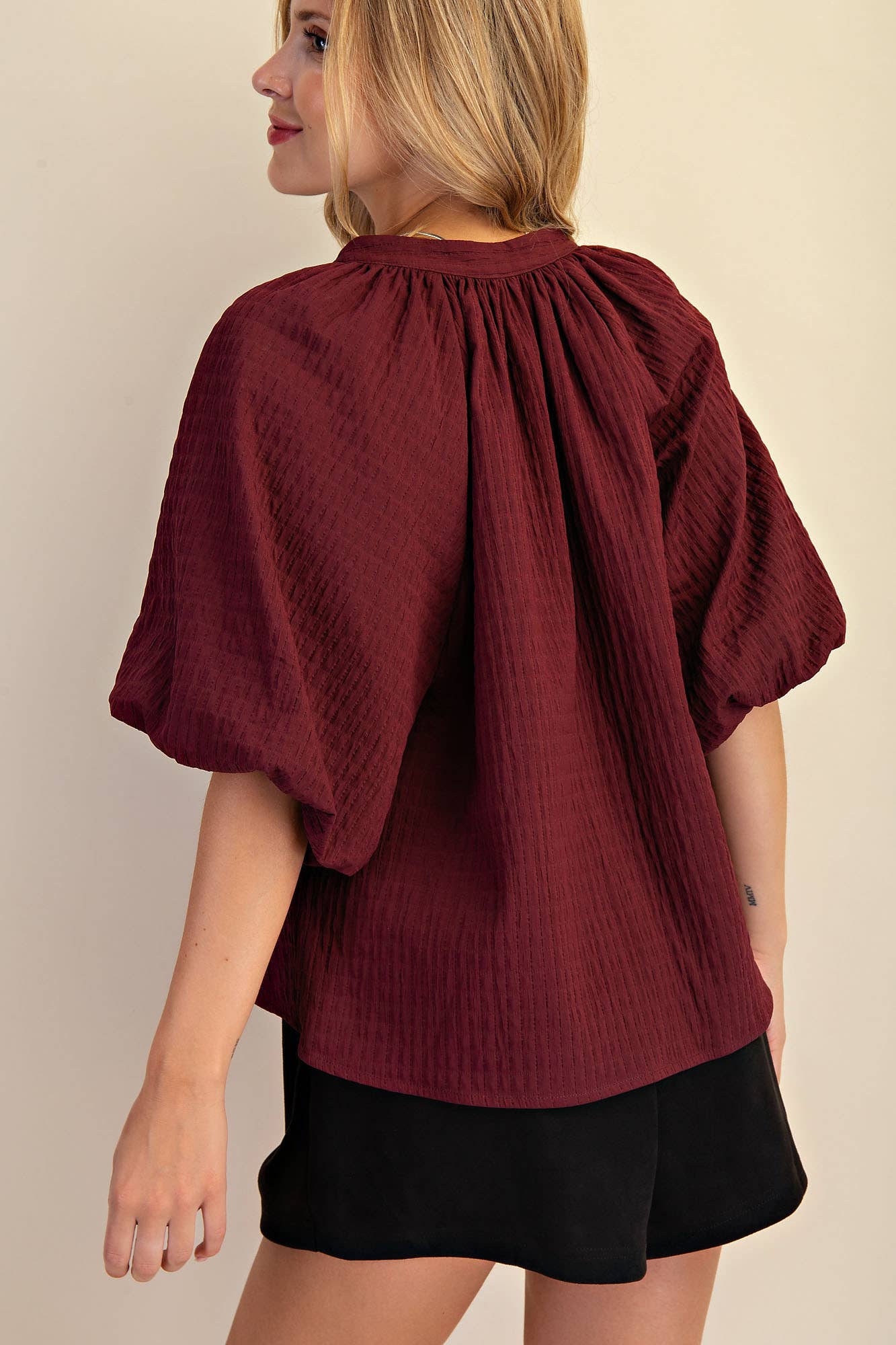 Puff-Sleeve Top: Black / M