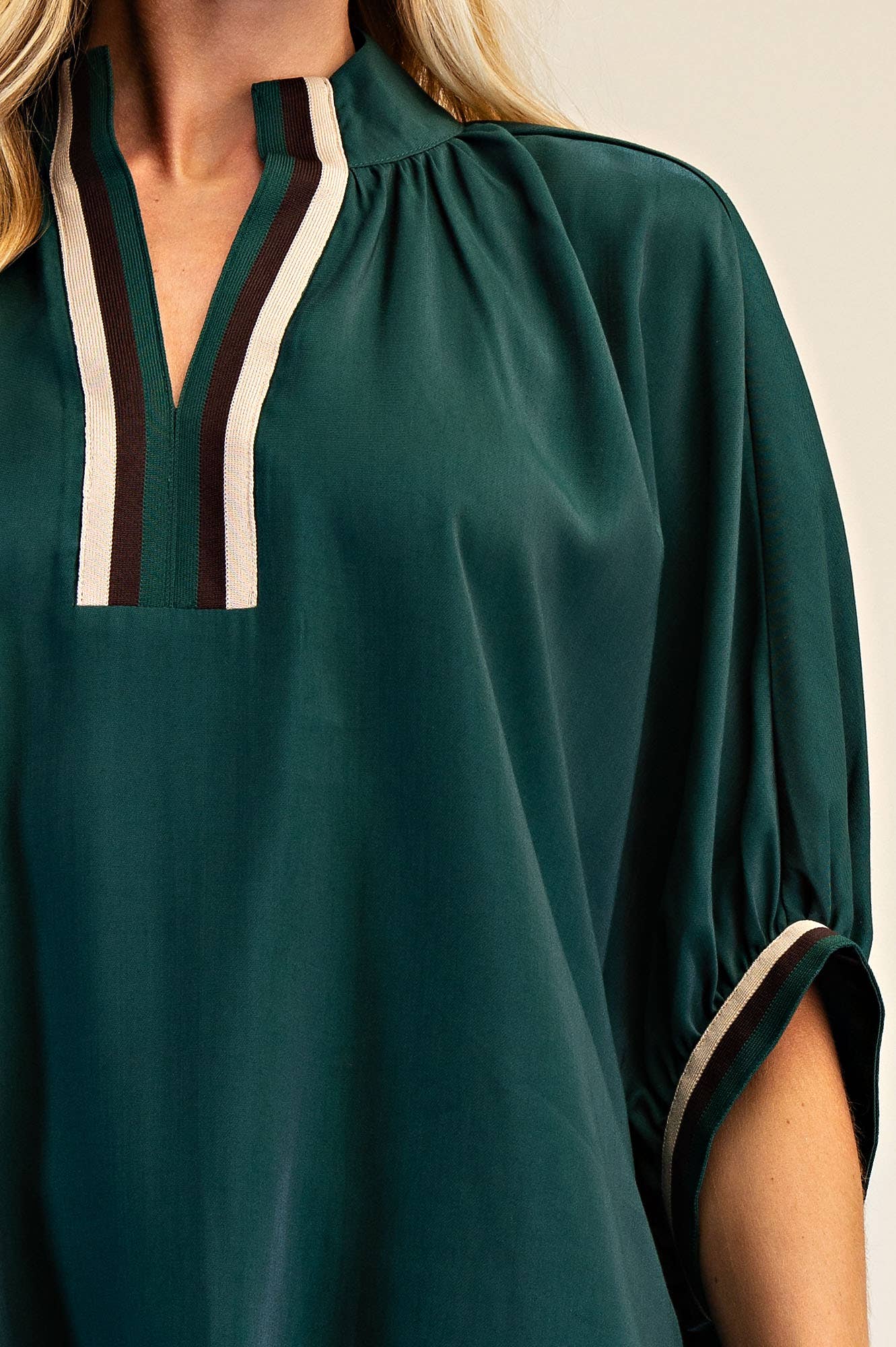 V-Neck Band Oversize Shirts: Camel / S