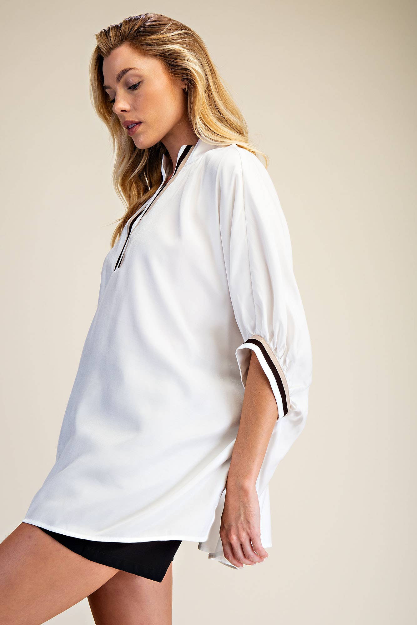 V-Neck Band Oversize Shirts: Camel / L