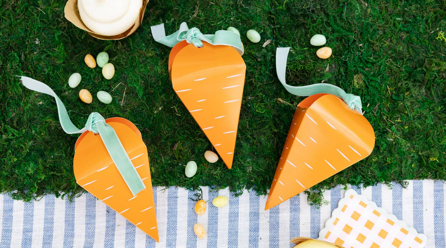 CRT1208 - Carrot Shaped Treat Boxes - 6 ct