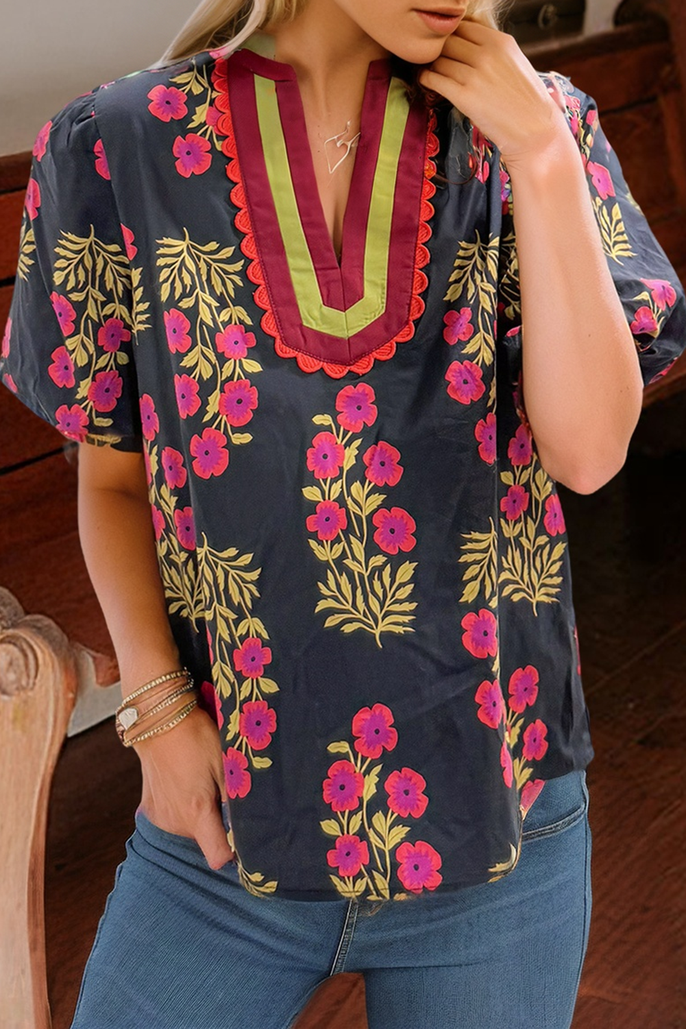 Floral Short Bubble Sleeve Contrast Plus Size Top (S-4X): White / XL