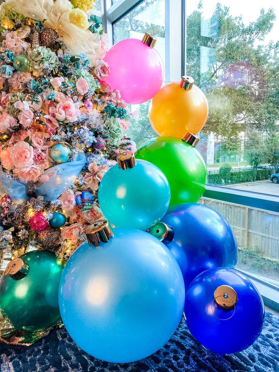 Light Blue Holiball®: 30"