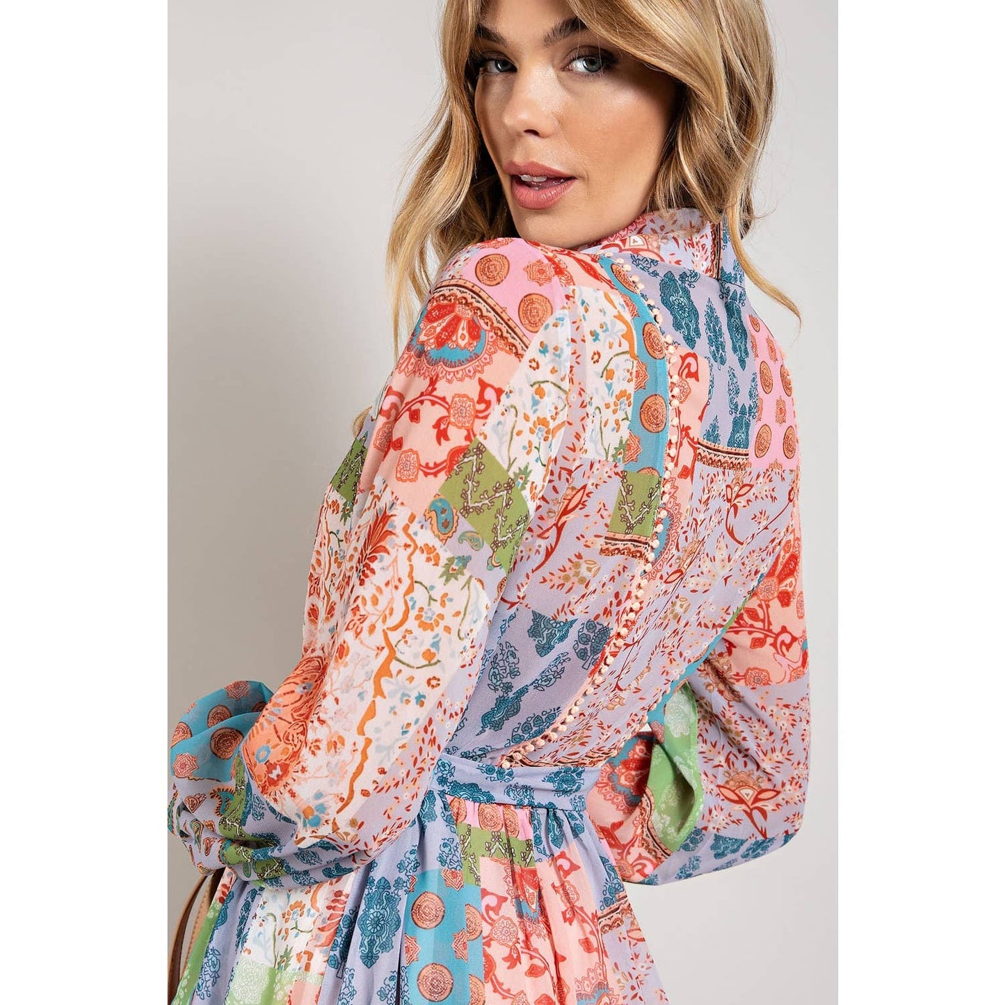 FLOWER PRINT LONG SLEEVE SHIRT DRESS: Blush Multi / M