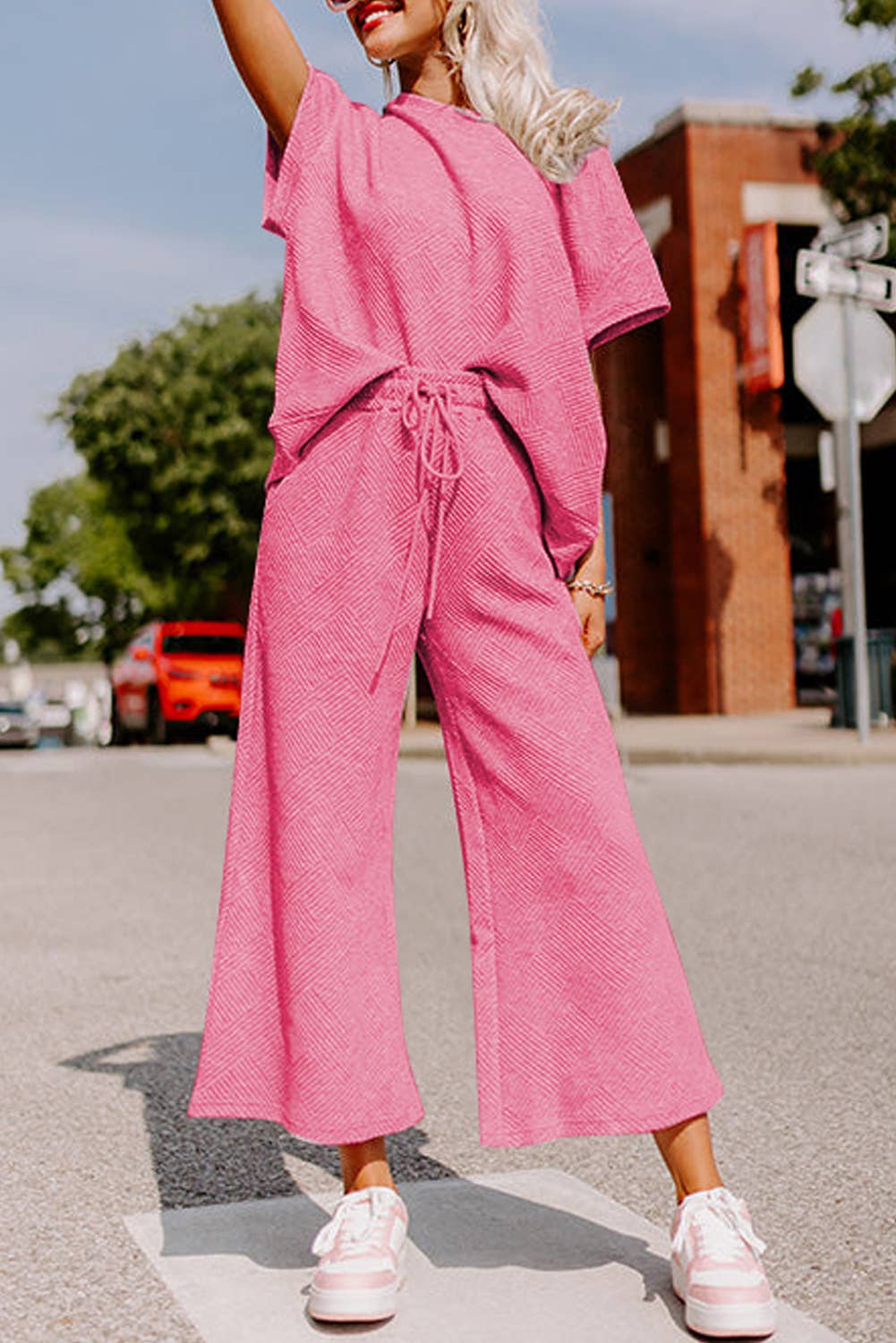 Pink Textured Loose Fit Shirt and Drawstring Pants Set: Strawberry Pink